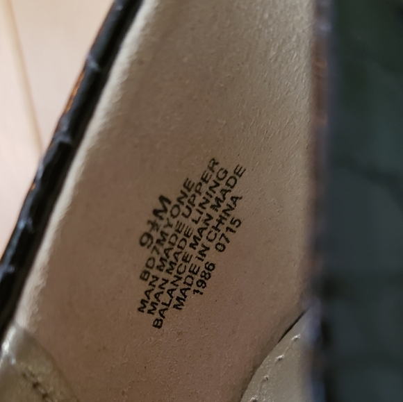 Bandolino Black Snakeskin Pump Heels - Picture 5 of 5